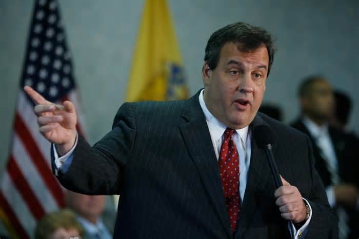 Chris Christie Says Trump is a Liar Who Will Burn America to the Ground for His Own Gain