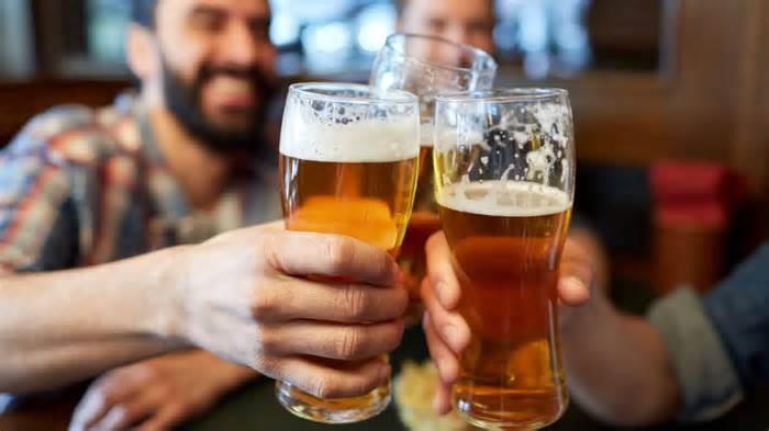 14 Of The Worst Beers According To Beer Drinkers