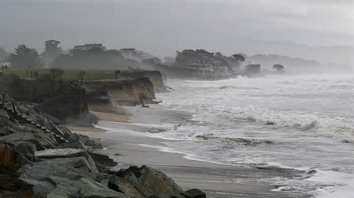 How a homeowners association lawsuit could shape the future of the California coast