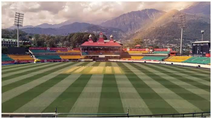 'we can't even maintain..', wasim akram on why pakistan can't build stadiums like dharamsala