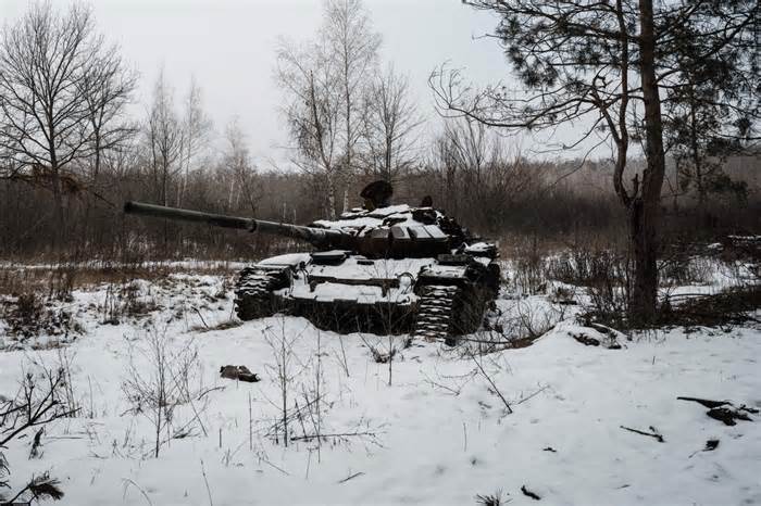 Abandoned Tank Ukraine