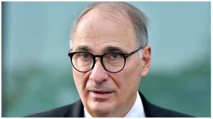 Axelrod says this is ‘last moment’ for Biden to check if he should drop out