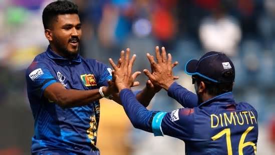 Sri Lanka cricketers wore black arm bands.