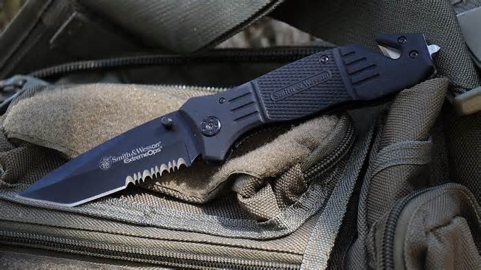 Smith & Wesson Knives Are On Sale Up to 65% Off—Starting at Just $11