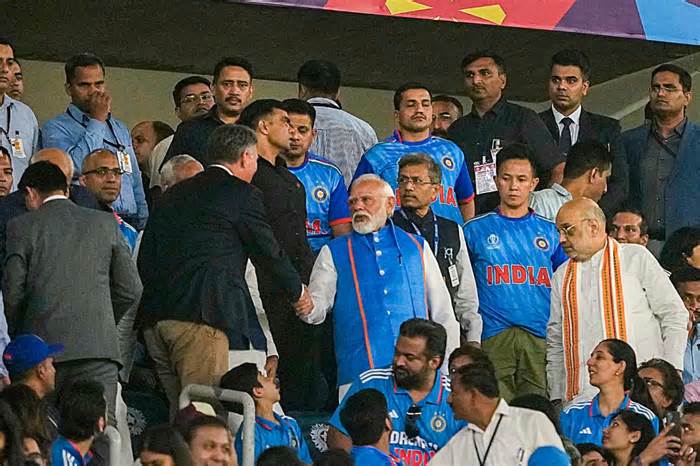 'We Stand With You': PM Modi Cheer Up Team India After World Cup Final Loss, Congratulates Australia
