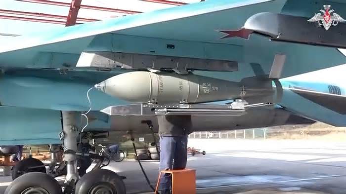 Ukrainian Marines Seized A Bridgehead Across The Dnipro River. Now The Russian Air Force Is Trying To Glide-Bomb It Into Oblivion.