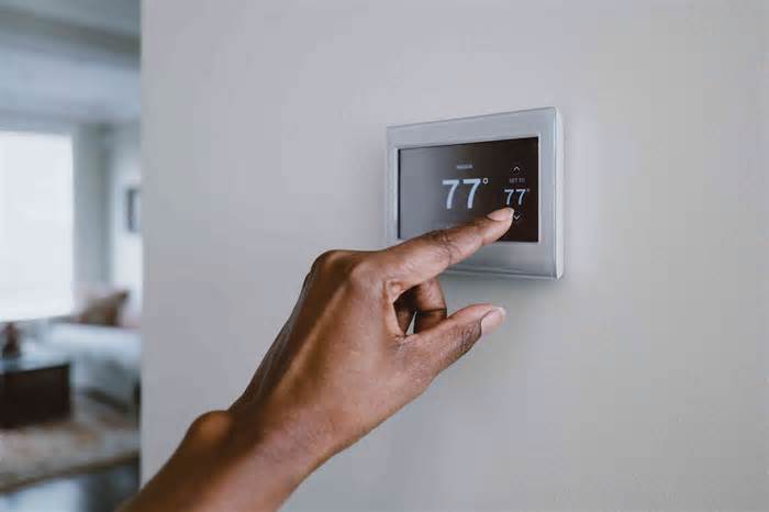 What Is the Ideal House Temperature? Thermostat Settings for Each Season