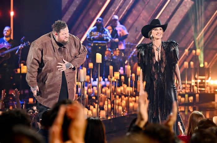 Jelly Roll & Lainey Wilson Get a Standing Ovation After Singing ‘Save Me' at the iHeartRadio Music Awards