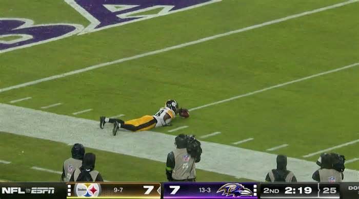Steelers’ Godwin Igwebuike Made One of the Most Clever Special Teams Plays You’ll See