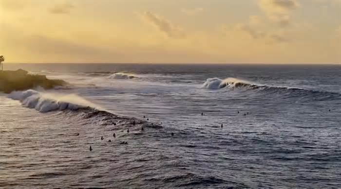 WATCH: Biggest Waves in 10+ Years at San Diego Surf Spot