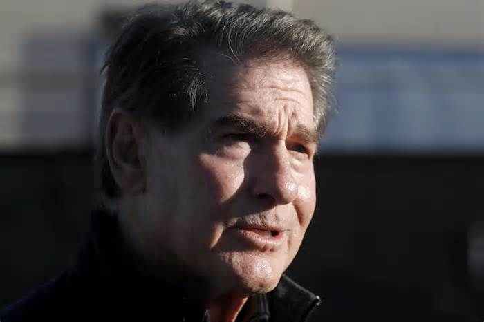 Steve Garvey has barely campaigned for Senate in California. He's surging anyway