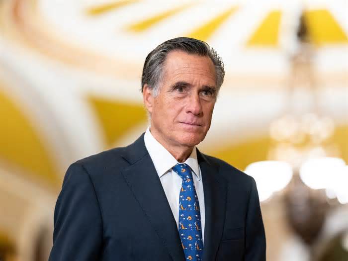 Mitt Romney says lawmakers should get paid even more than $174,000 so that lawmakers stop sleeping in their offices
