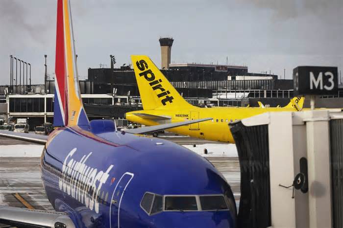 A Major U.S. Airline Is Furloughing 260 Pilots Amid Cost Concerns, Aircraft Delays