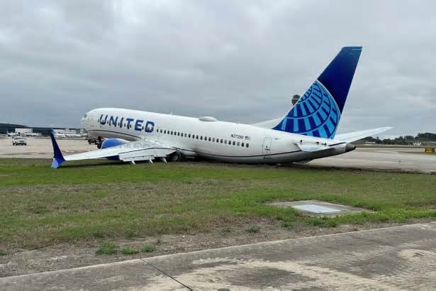 United Airlines Captain Felt Boeing 737 MAX Brakes Shaking Violently Before Plane Skidded Off Runway