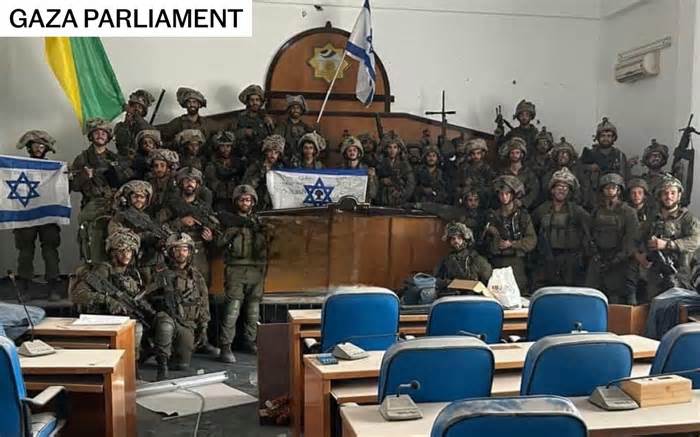 Golani Brigade troops inside Gaza's parliament building
