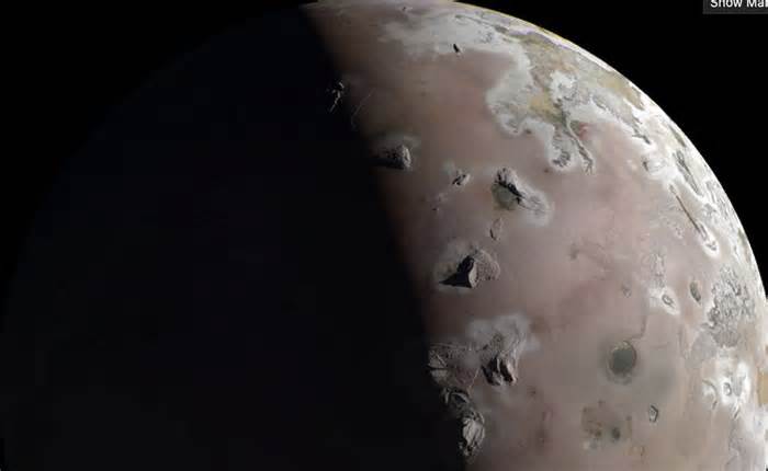 NASA's Juno spacecraft captured this rich imagery of Io's volcanoes.