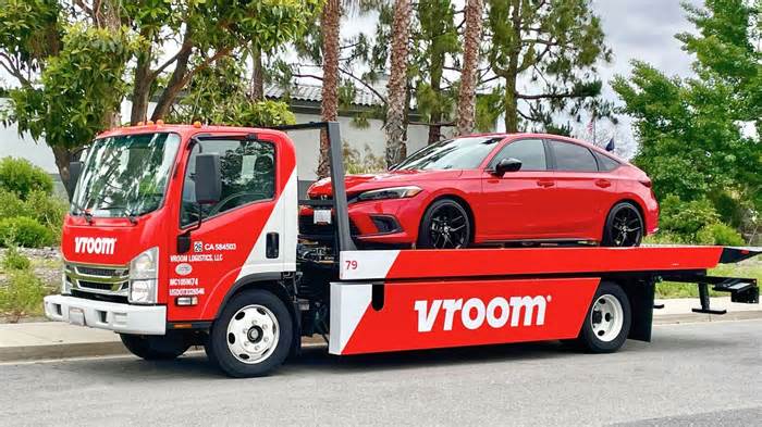 Online Use Car Seller Vroom Collapses as Sales Fall, Losses Mount