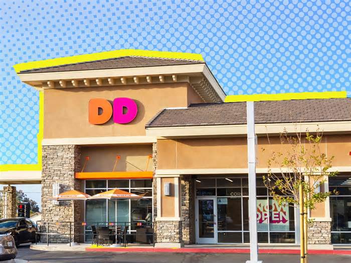 Where Dunkin' Gets Its Donuts, According to a Shop Owner