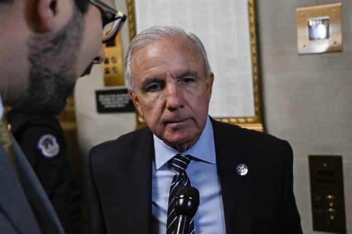 Republican Congressman Slams Colleagues as Dozens of GOP Members Resign