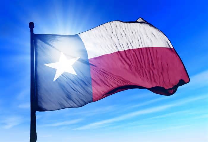 Texas Senator Says $500 Guaranteed Basic Income Is Unlawful