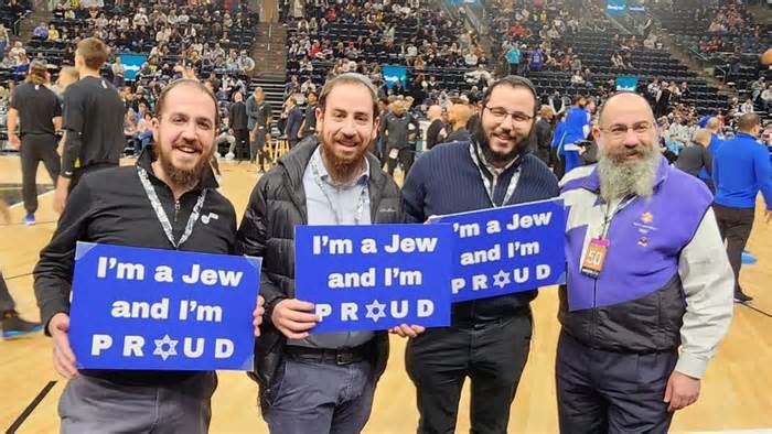 Rabbi's courtside sign, 'I'm a Jew and I'm Proud,' asked to be removed from Utah Jazz game