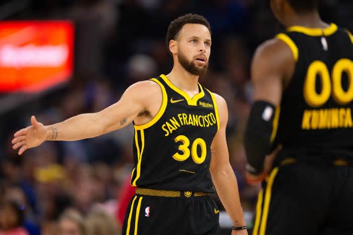 Stephen Curry Says The Warriors Need To Make Trades