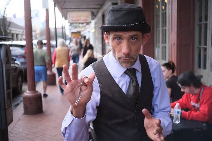 A New Orleans magician says a Democratic operative paid him to make the fake Biden robocall