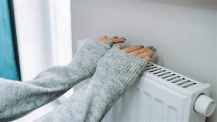 What Temperature Should You Set Your Thermostat in Winter?