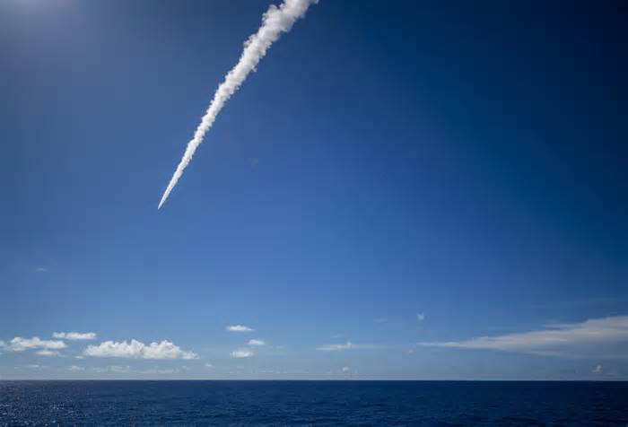 US Warship Fires Tomahawk Cruise Missile