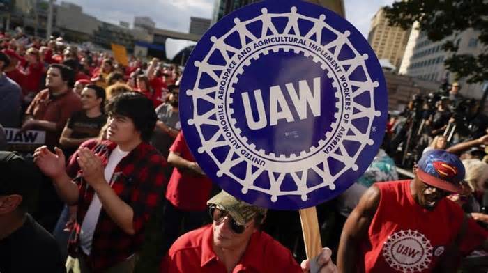 UAW backs Israel-Hamas cease-fire, largest union to do so