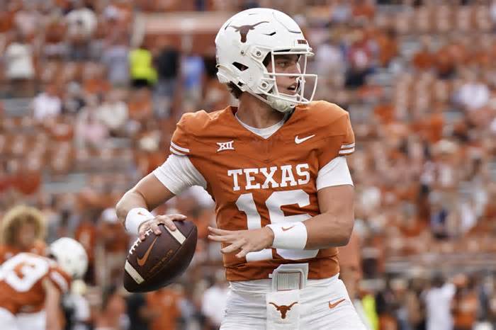 Maalik Murphy and Arch Manning To Battle For Texas' Starting Gig After Quinn Ewers Injury