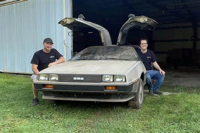 1981 DeLorean discovered in Wisconsin