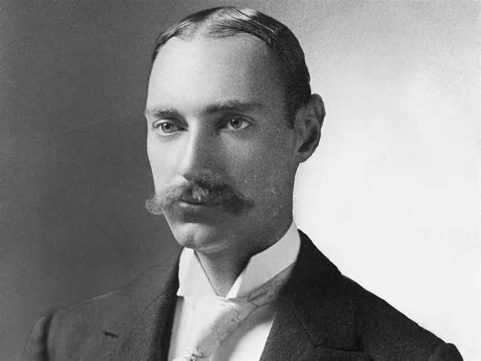 One of the richest men in the world died on the Titanic. Here's a look at the life of John Jacob Astor IV.