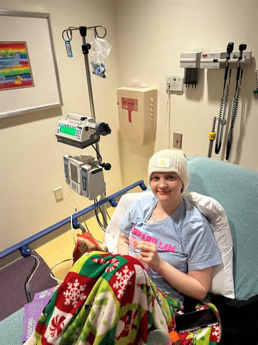 Lexy McRae, a 15-year-old from Georgia who has been fighting cancer for four years, is pictured in the hospital.