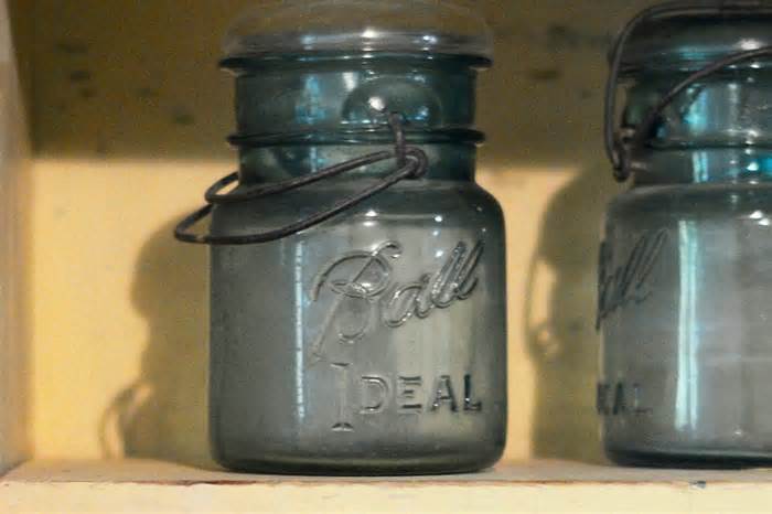 If You See This Logo on Your Mason Jar, This Is What It Means