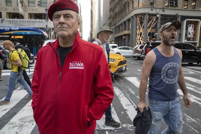 Curtis Sliwa on Fifth Avenue on Sept. 21, 2023, in Manhattan, New York.