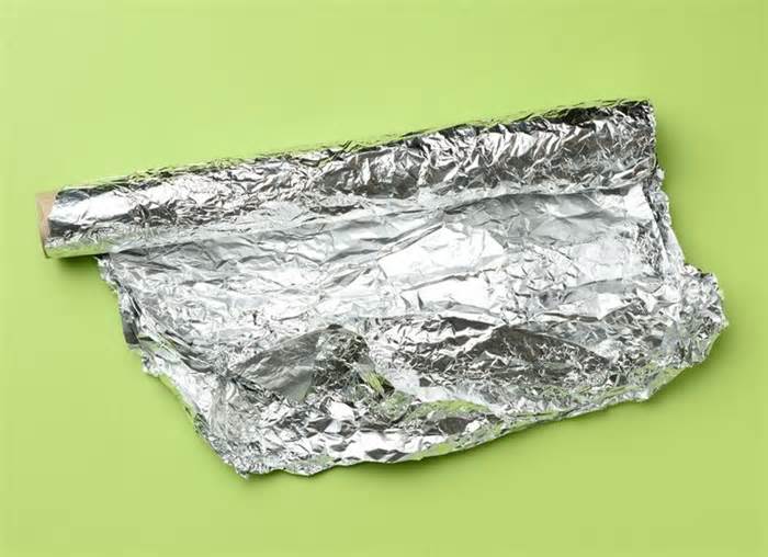 Surprising Uses of Aluminum Foil for Effortless Cleaning