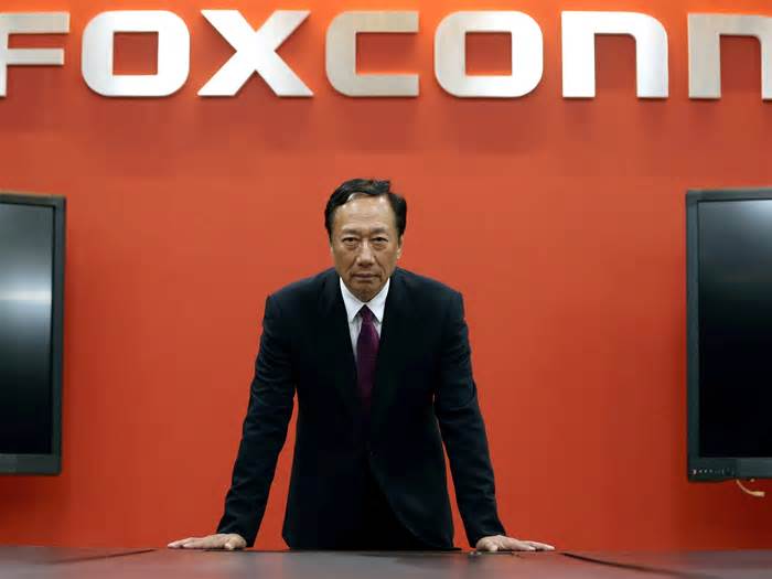 China is a stormy place to do business right now after shock exec arrests and Foxconn probes
