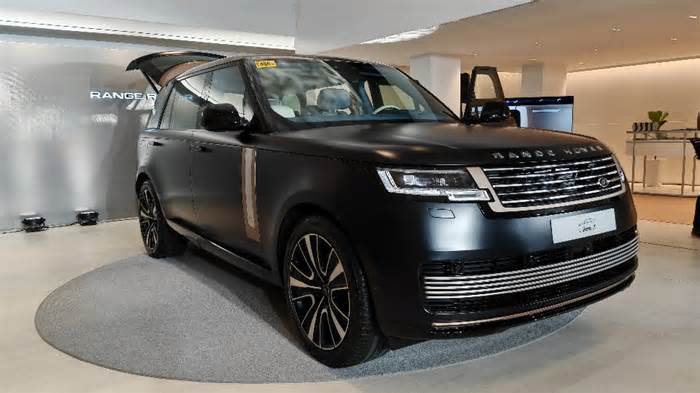 The P29.75 Million Range Rover SV Has Landed in the Philippines