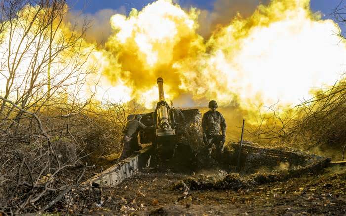 A Ukrainian artillery piece fires on Russian positions. Artillery, and supplies of artillery shells, have been crucial factors in the Ukrainian fighting