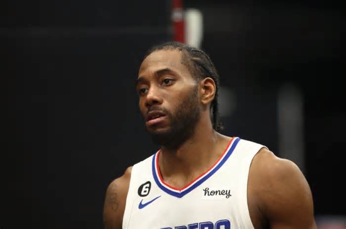 Kawhi Leonard going viral after underwhelming response to receiving his Olympic jersey