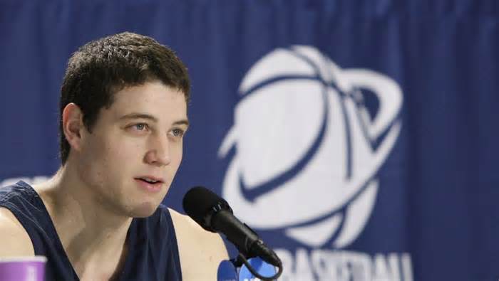 Here’s what happened when Jimmer Fredette challenged Caitlin Clark to a 3-point contest