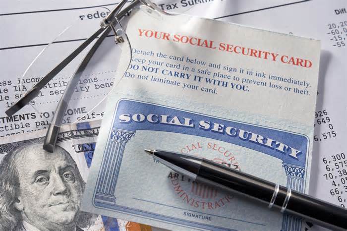 Retirees in These 10 States Risk Losing Some of Their Social Security Checks in 2024