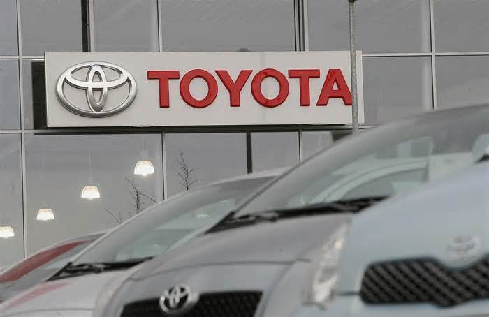 20,000 Toyota Tundras have been recalled.