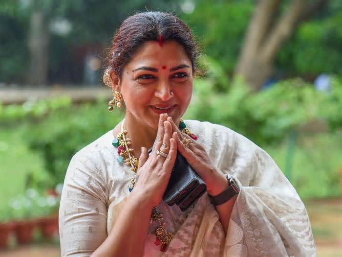 'When You Realize Your Mistake...': Khushbu Sundar Apologises After Being Trolled For Tweet On 'Child Labour'