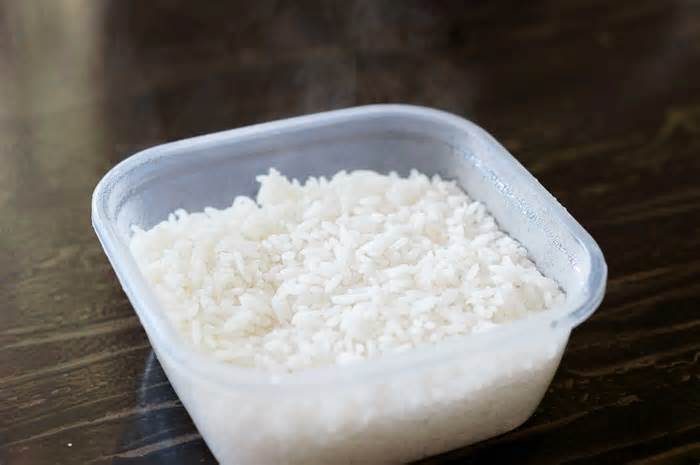 Here’s What Happens When You Eat Leftover Rice—and Why Reheating It Doesn’t Help