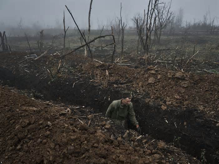 A defiant Ukrainian soldier called in an artillery strike on his own position in a moment of self-sacrifice — and survived