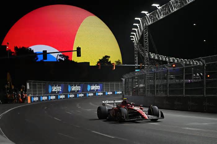 Ferrari driver Carlos Sainz, of Spain, races during the final practice session for the Formula One Las Vegas Grand Prix auto race, Friday, Nov. 17, 2023, in Las Vegas. (AP Photo/John Locher)