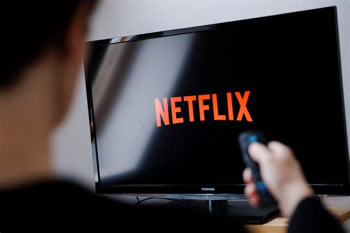 Netflix is phasing out its most popular plan. Here's what you need to know