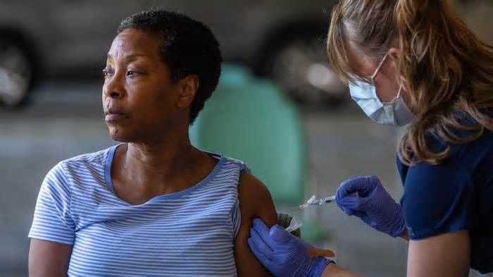 1,500 Americans dying from COVID each week despite vaccines, treatments